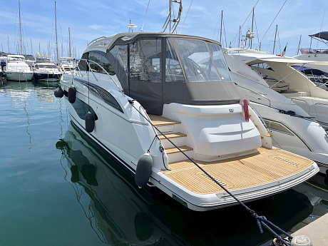 Яхта Princess V50 Open 2021 15