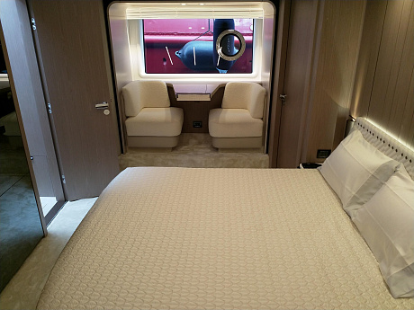 Яхта Azimut 72 2022 15