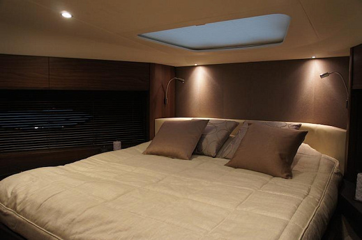 Яхта Princess Flybridge 56 2014 5