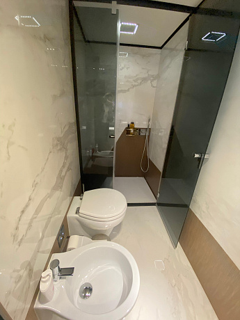 Яхта Ferretti 720 2021 9
