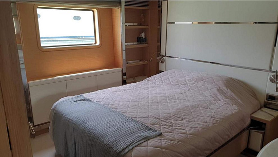 Яхта Benetti Delfino 93 2013 10