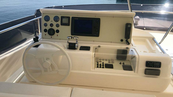 Яхта Ferretti 881 2012 9
