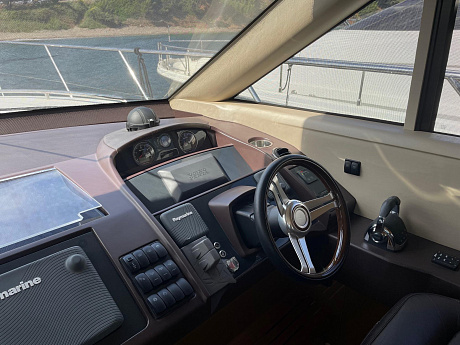Яхта Princess 56 2014 2