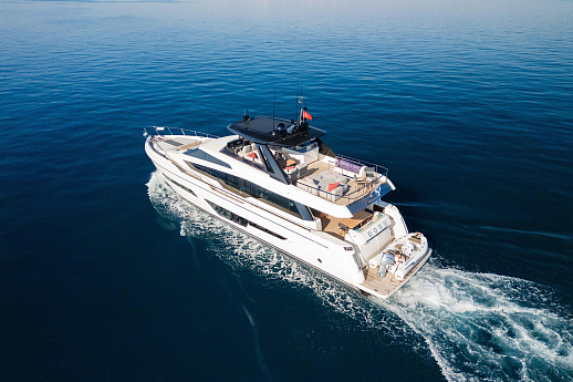 Яхта Ferretti 780 2021 2