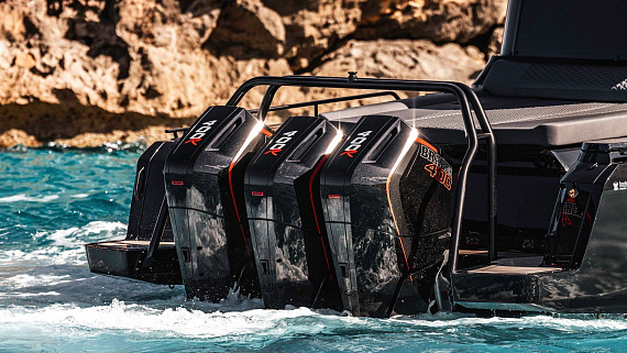 Яхта Brabus Shadow 1200 XC Cross Cabin  6