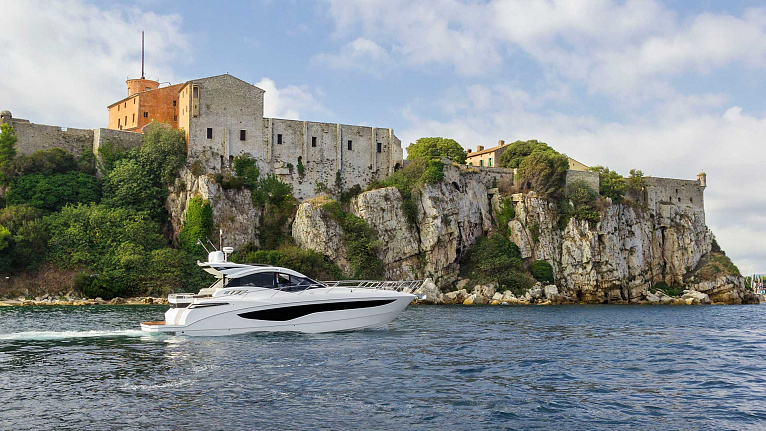 Galeon 485 HTS