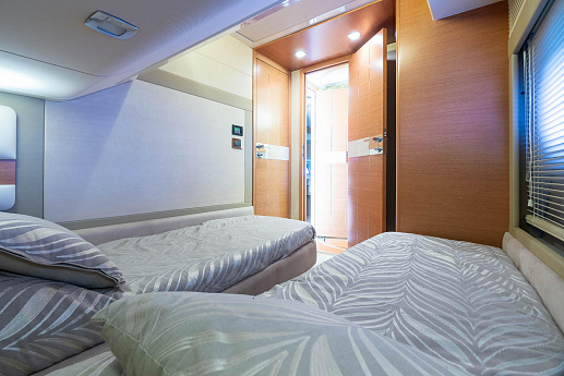 Яхта Azimut 64 2013 12