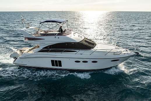 Яхта Princess 50 2012 2