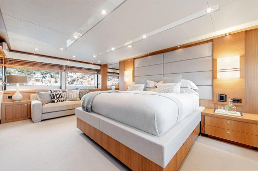 Яхта Sunseeker 115 2013 12