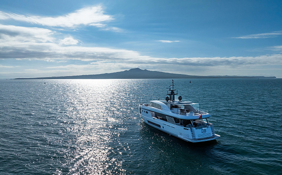 Яхта Azimut Magellano 30M 2023 12