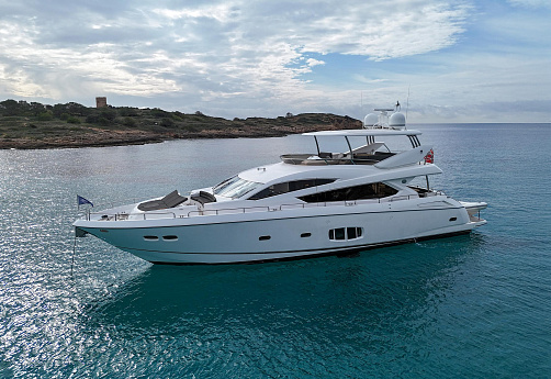 Яхта Sunseeker 80 2013 1