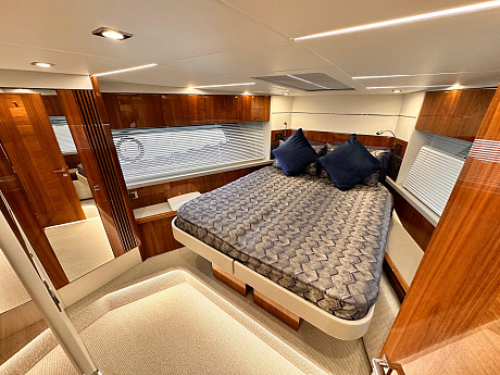 Яхта Sunseeker Predator 50 2021 9