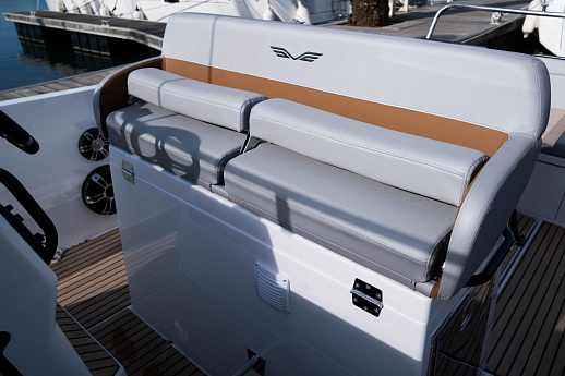 Яхта Beneteau Flyer 9 SPACEdeck  7