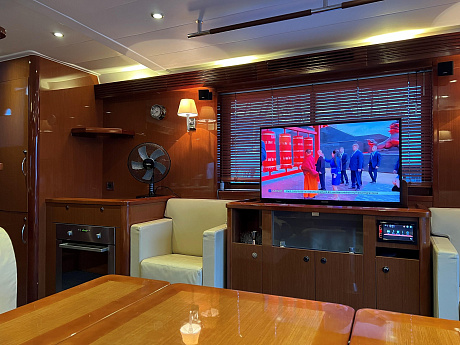 Яхта Beneteau Swift Trawler 52 2012 13
