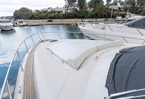 Sunseeker Manhattan 66 yacht 2006 7