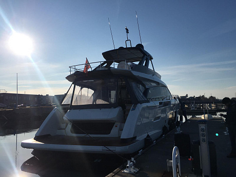 Яхта Ferretti 670 2018 14