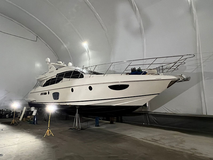 Azimut 62