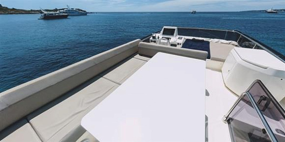 Яхта Ferretti 550 2017 14