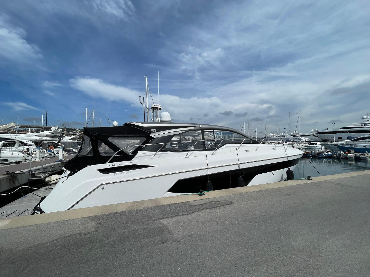 Azimut Atlantis 51