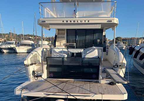 Яхта Absolute 60 Fly 2023 1