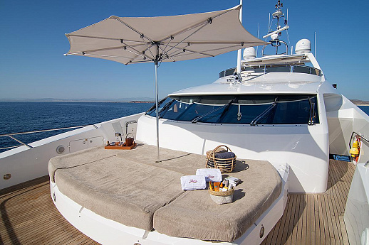 Яхта Sunseeker 40 2011 12