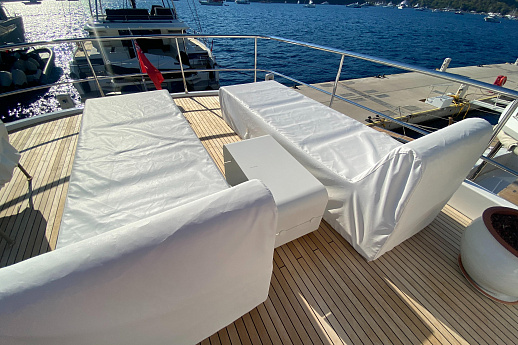Яхта Azimut Magellano 66 2025 12