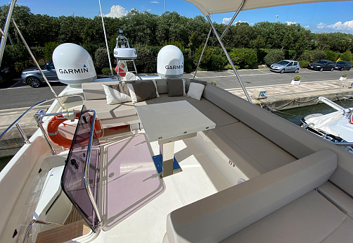 Яхта Ferretti 550 2021 4