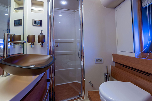 Яхта Azimut 64 2013 14