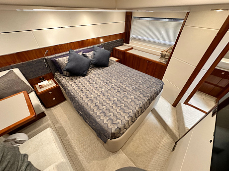 Яхта Sunseeker Predator 50 2021 6