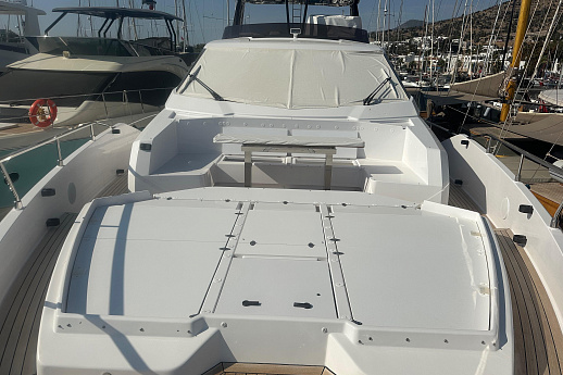Яхта Ferretti 780 2024 13