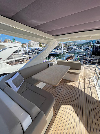 Яхта Absolute 62 Fly 2019 5