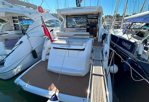 Яхта Sunseeker Predator 55 EVO 2021 1