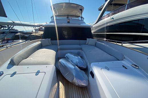 Яхта Azimut Magellano 66 2025 5