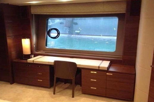 Яхта Princess 88 2015 11