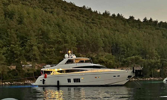 Яхта Princess 95 2011 12