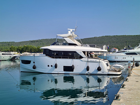 Яхта Absolute NAVETTA 58 2016 1