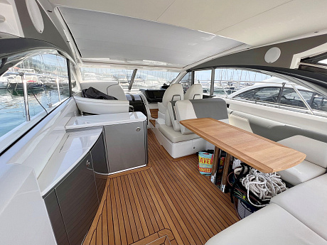 Яхта Princess V50 Open 2021 13