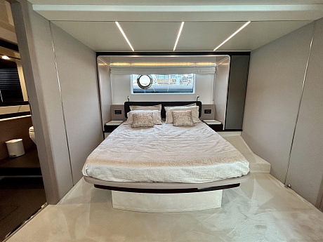 Яхта Azimut 66 2021 12