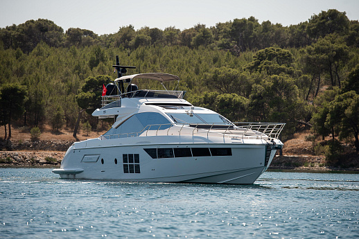 Яхта Azimut S7 2018 3