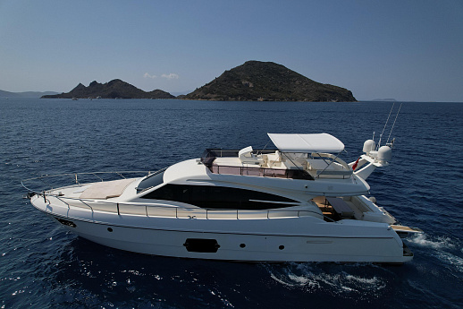 Яхта Ferretti 620 2013 4