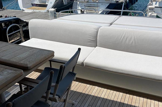 Яхта Sunseeker Predator 74 2010 6