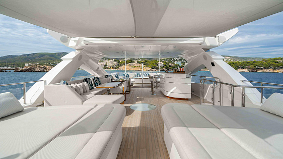 Яхта Sunseeker 131 2016 7