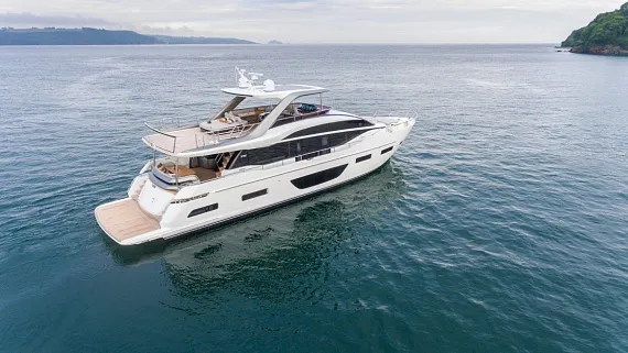 Яхта PRINCESS Y85  4