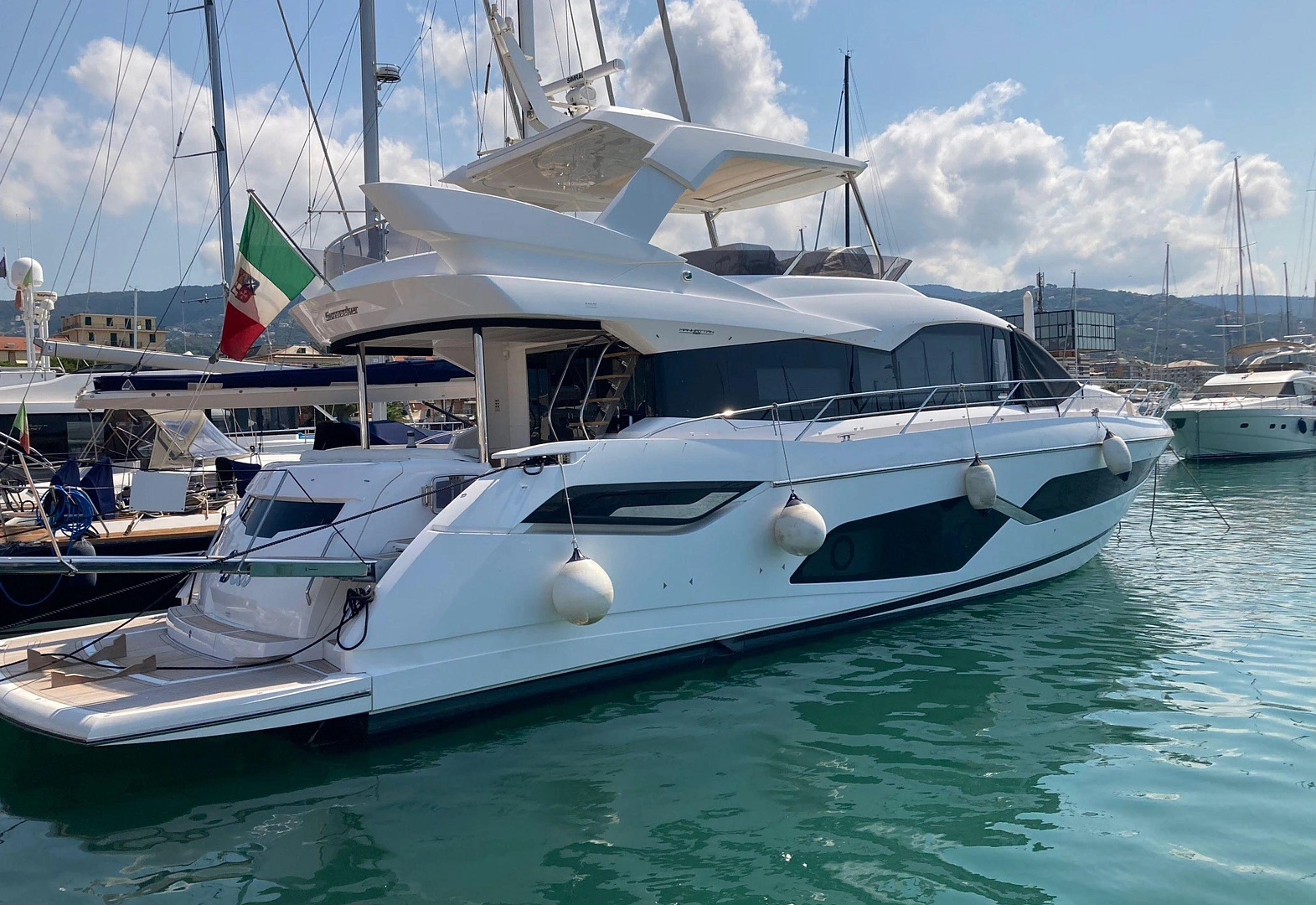 Sunseeker Manhattan 68