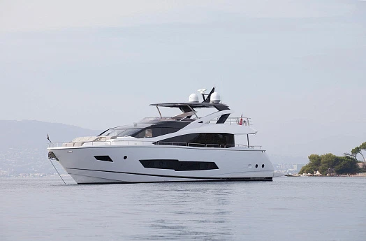 Яхта Sunseeker 86 2016 4
