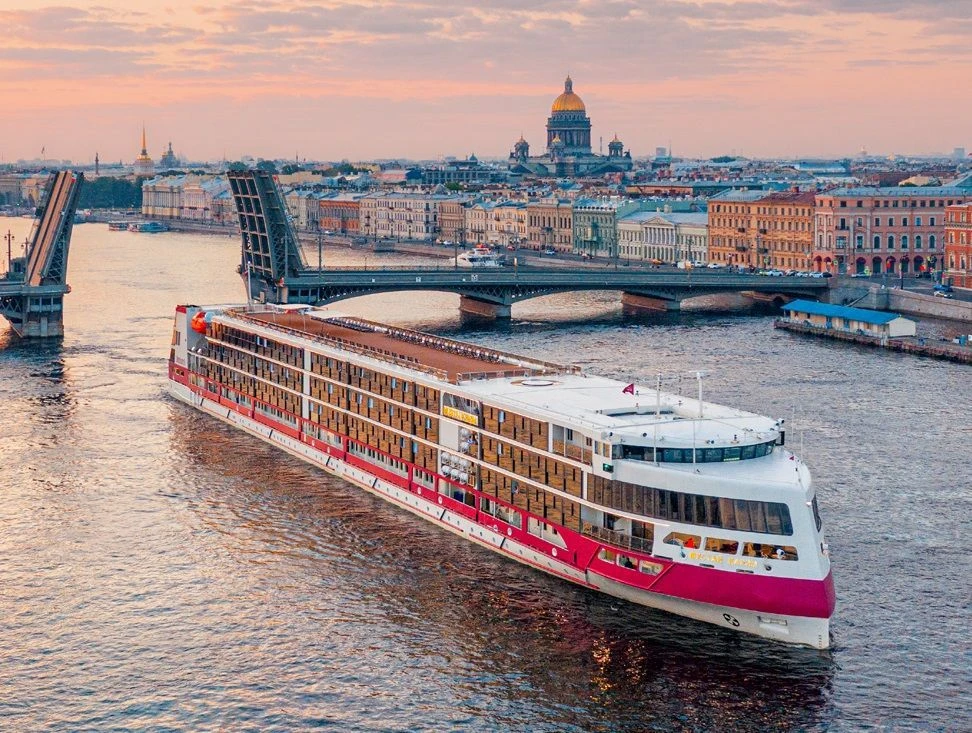 Чартер на теплоходе>