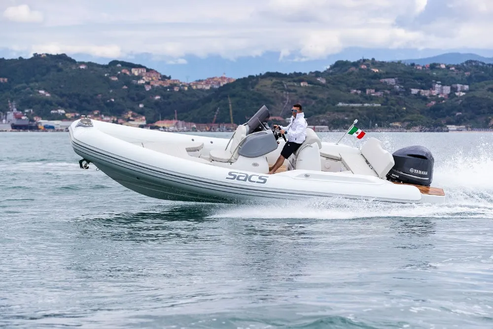 Strider 700